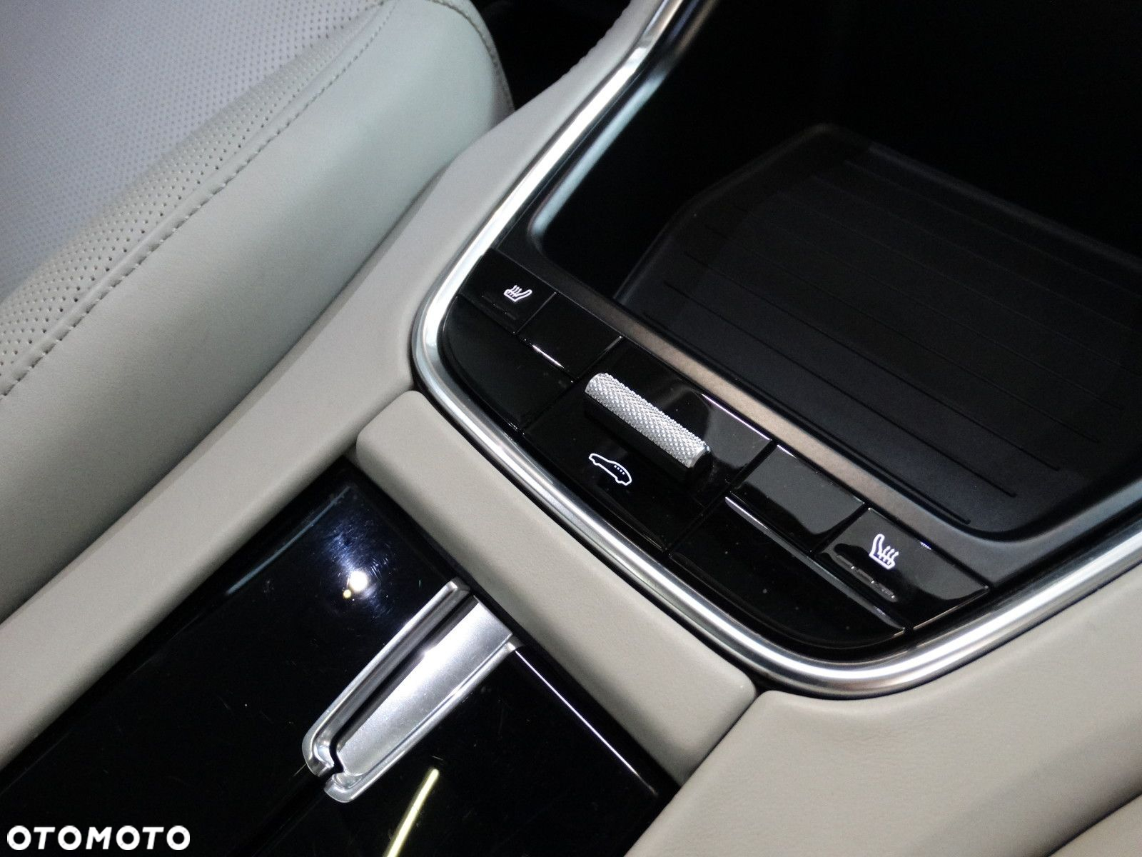 Porsche Panamera - 17