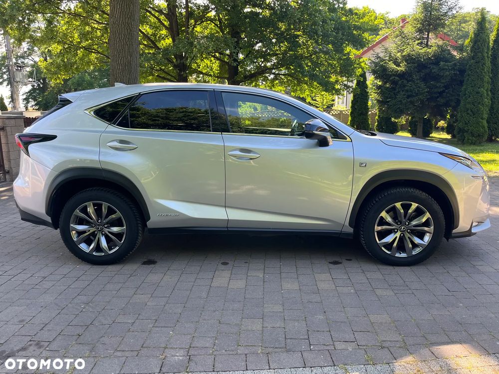 Lexus NX 300h E-FOUR F SPORT - 2