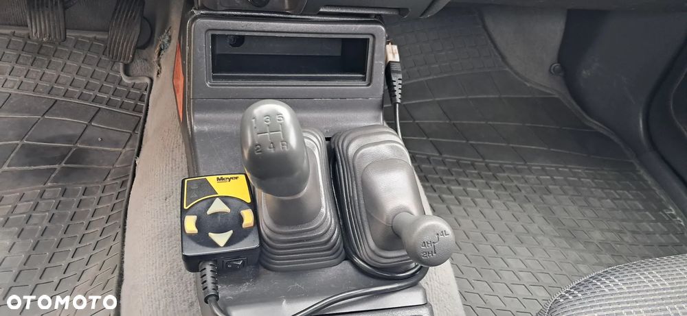 Mitsubishi L200 4x4 2.5 TDI - 27