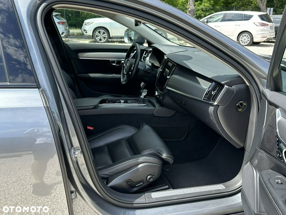Volvo V90 Cross Country D5 SCR AWD Pro - 19