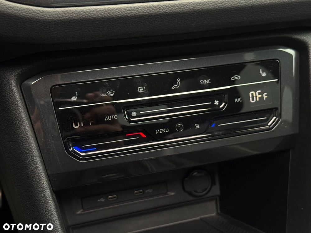 Volkswagen Tiguan - 30