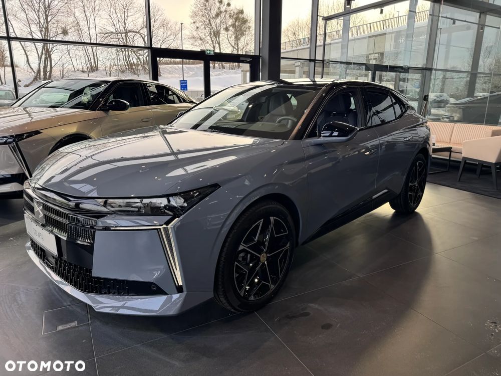 DS Automobiles N°4 - 2