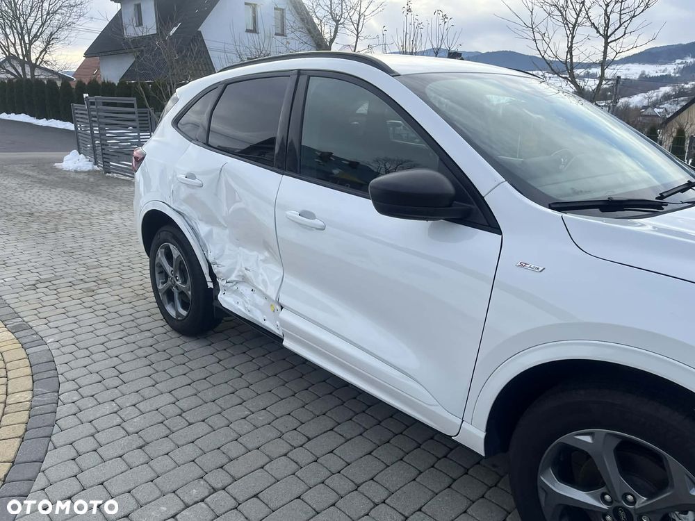 Ford Kuga 1.5 EcoBoost ST-LINE X - 16