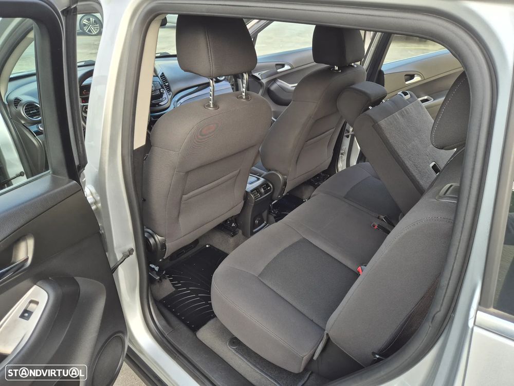 Chevrolet Orlando 2.0 VCDi LTZ - 24