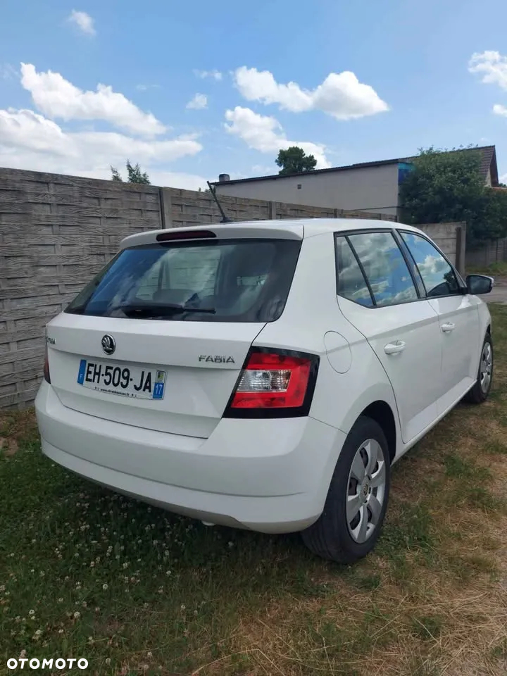 Skoda Fabia - 4