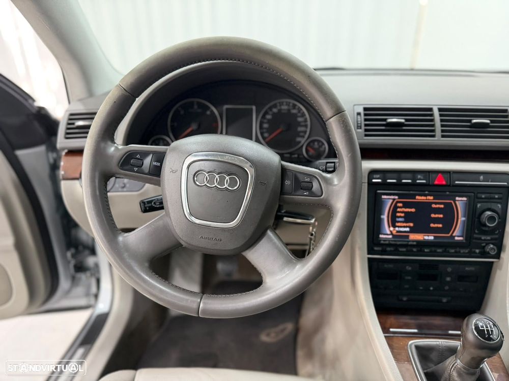 Audi A4 Avant - 9