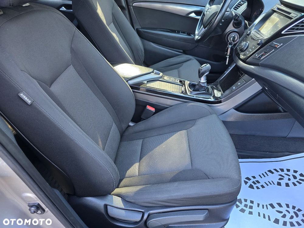 Hyundai i40 Kombi 1.7 CRDi Style - 21