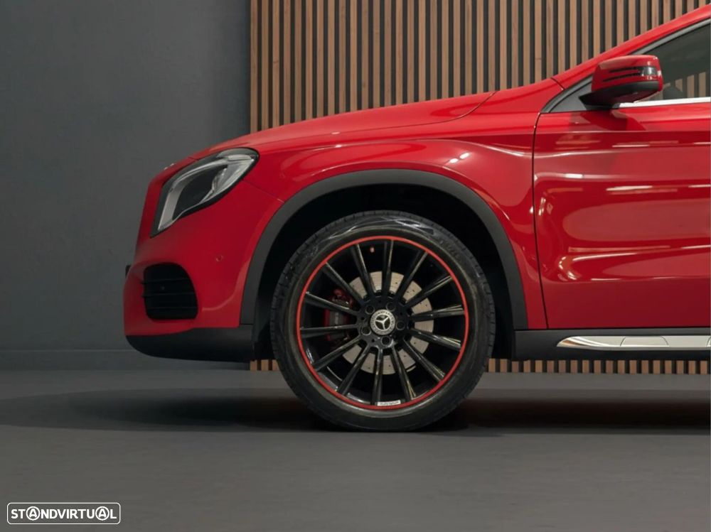 Mercedes-Benz GLA 220 - 12