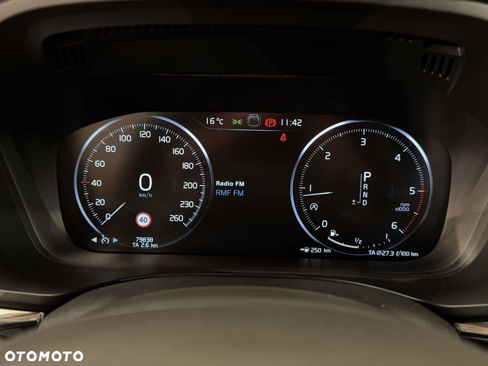 Volvo XC 60 - 21