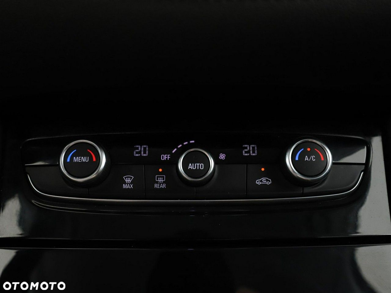 Opel Grandland X 1.2 Start/Stop Design Line - 27