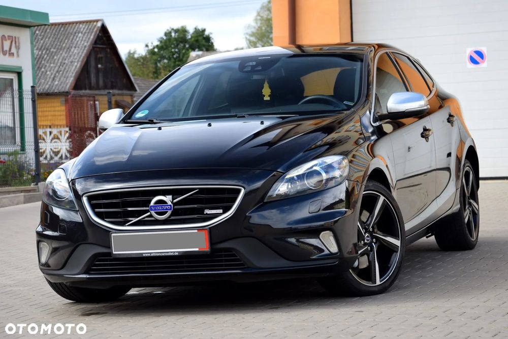 Volvo V40 D4 R Design - 11