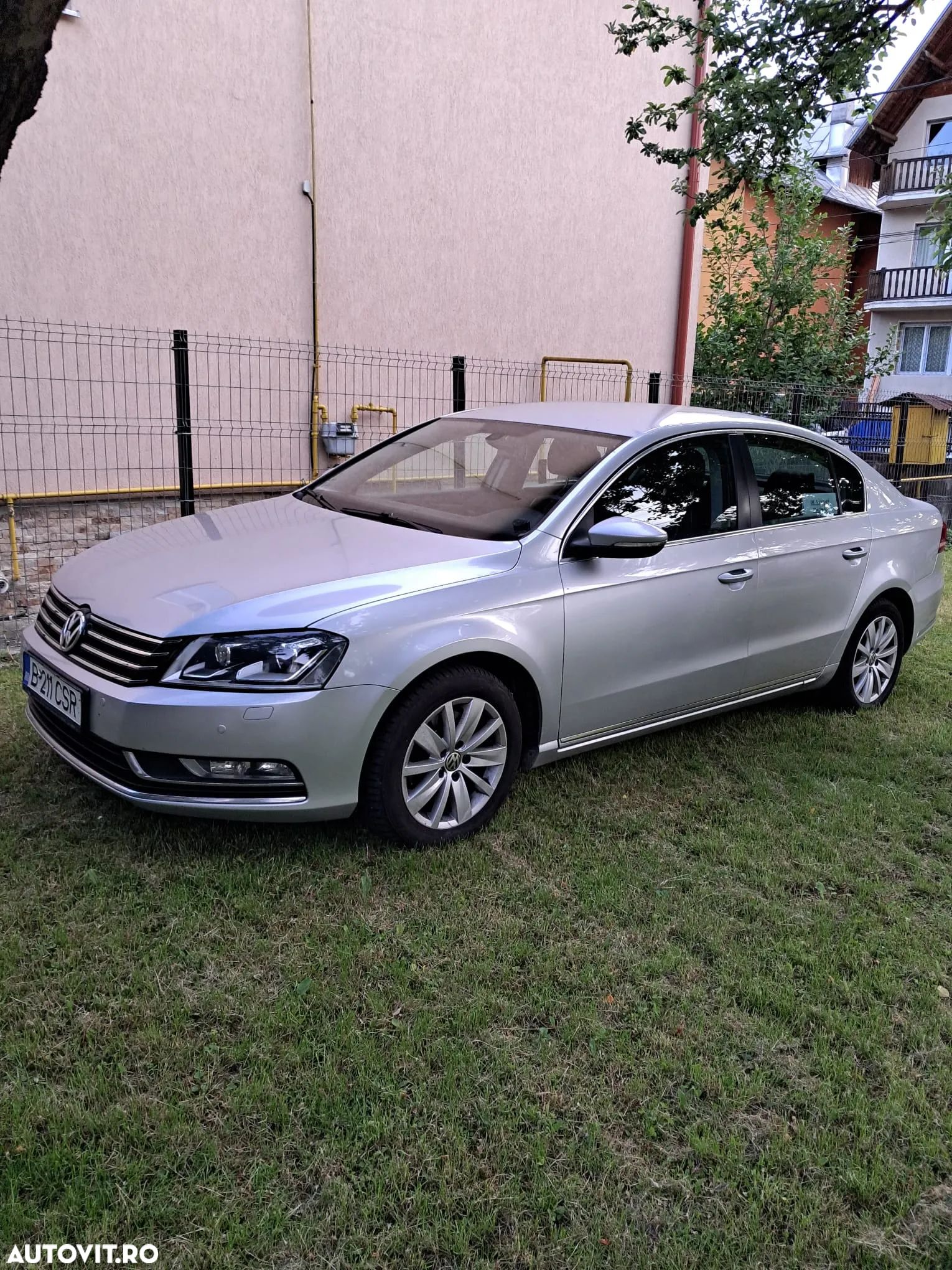 Volkswagen Passat 2.0 TDI BlueMotion Tehnology DSG Comfortline - 1