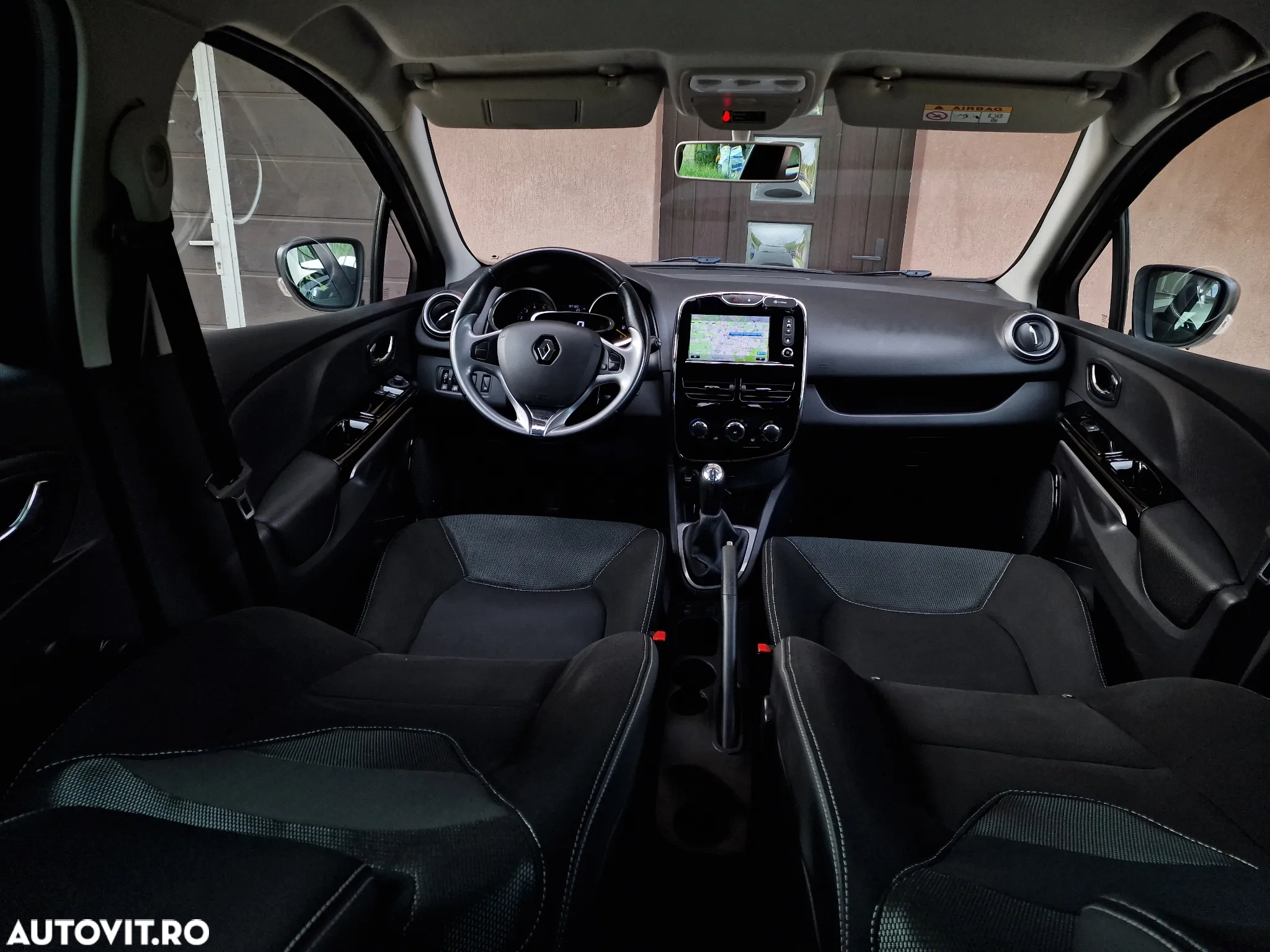 Renault Clio - 22