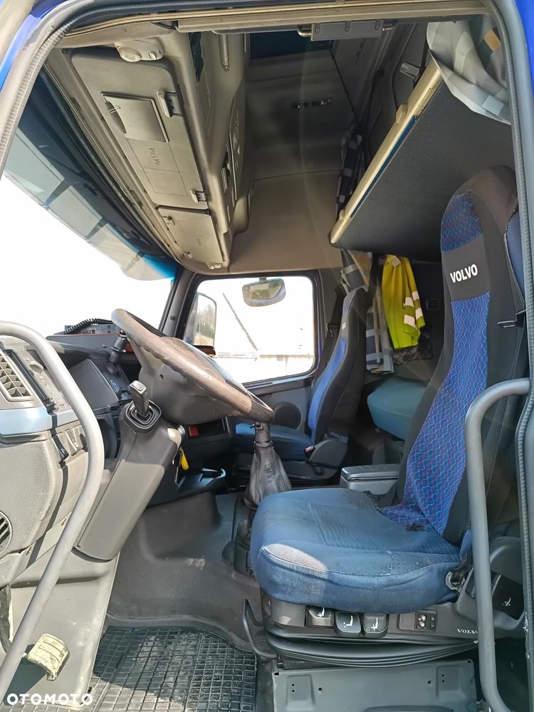 Volvo FH 440 STANDARD MANUAL LODÓWKA KLIMA - 17