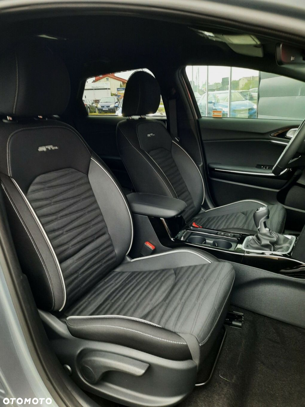 Kia ProCeed - 23