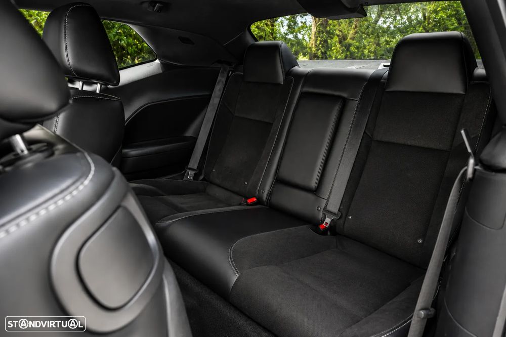 Dodge Challenger Auto SXT Plus - 5