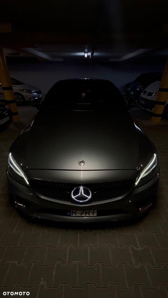 Mercedes-Benz Klasa C 300 9G-TRONIC - 22