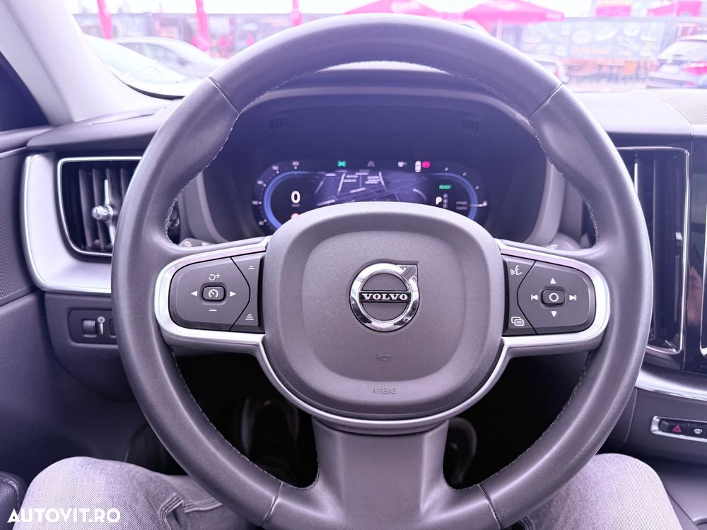 Volvo XC 60 T6 AWD Recharge Geartronic Inscription Expression - 22