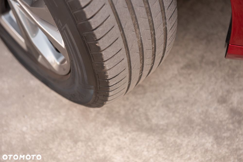 Ford Kuga 2.5 Duratec FHEV ST-LINE X - 40