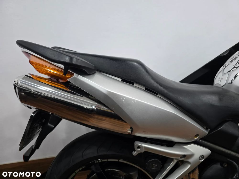 Honda VFR - 26
