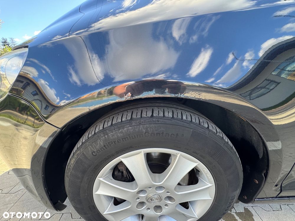 Volkswagen Golf Plus 1.6 TDI DPF Style - 21