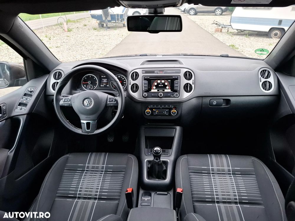 Volkswagen Tiguan 2.0 TDI SCR BlueMotion Technology Lounge Sport & Style - 5