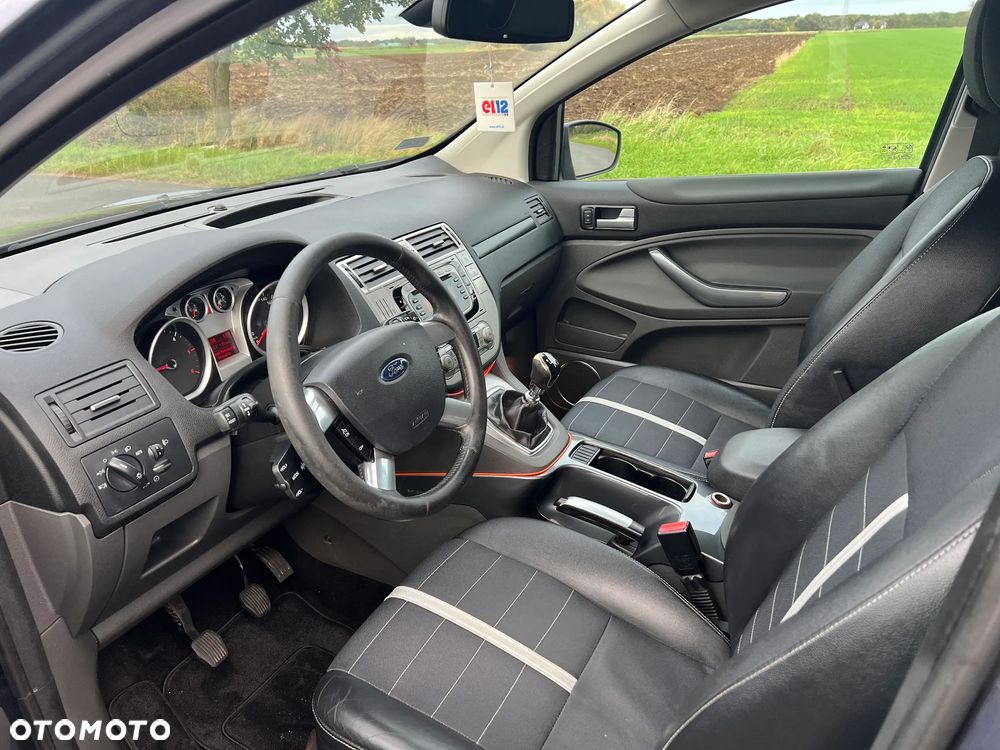 Ford Kuga 2.0 TDCi Titanium - 4