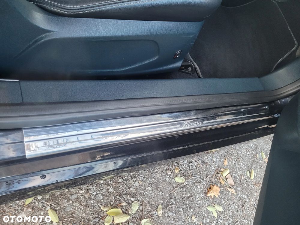 Ford Fiesta 1.6 Ti-VCT Sport S - 12