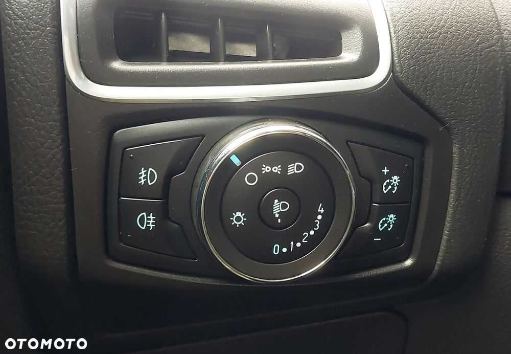 Ford Focus - 24