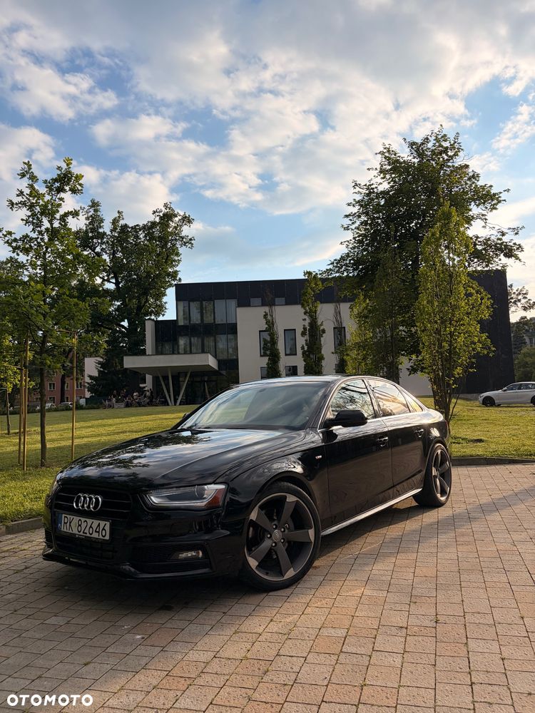 Audi A4 Limousine 2.0 TFSI quattro S tronic S line Sportpaket - 2