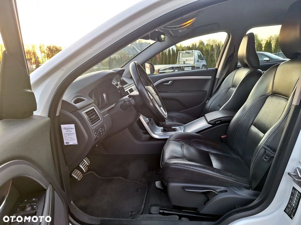 Volvo V70 T4 Momentum - 16