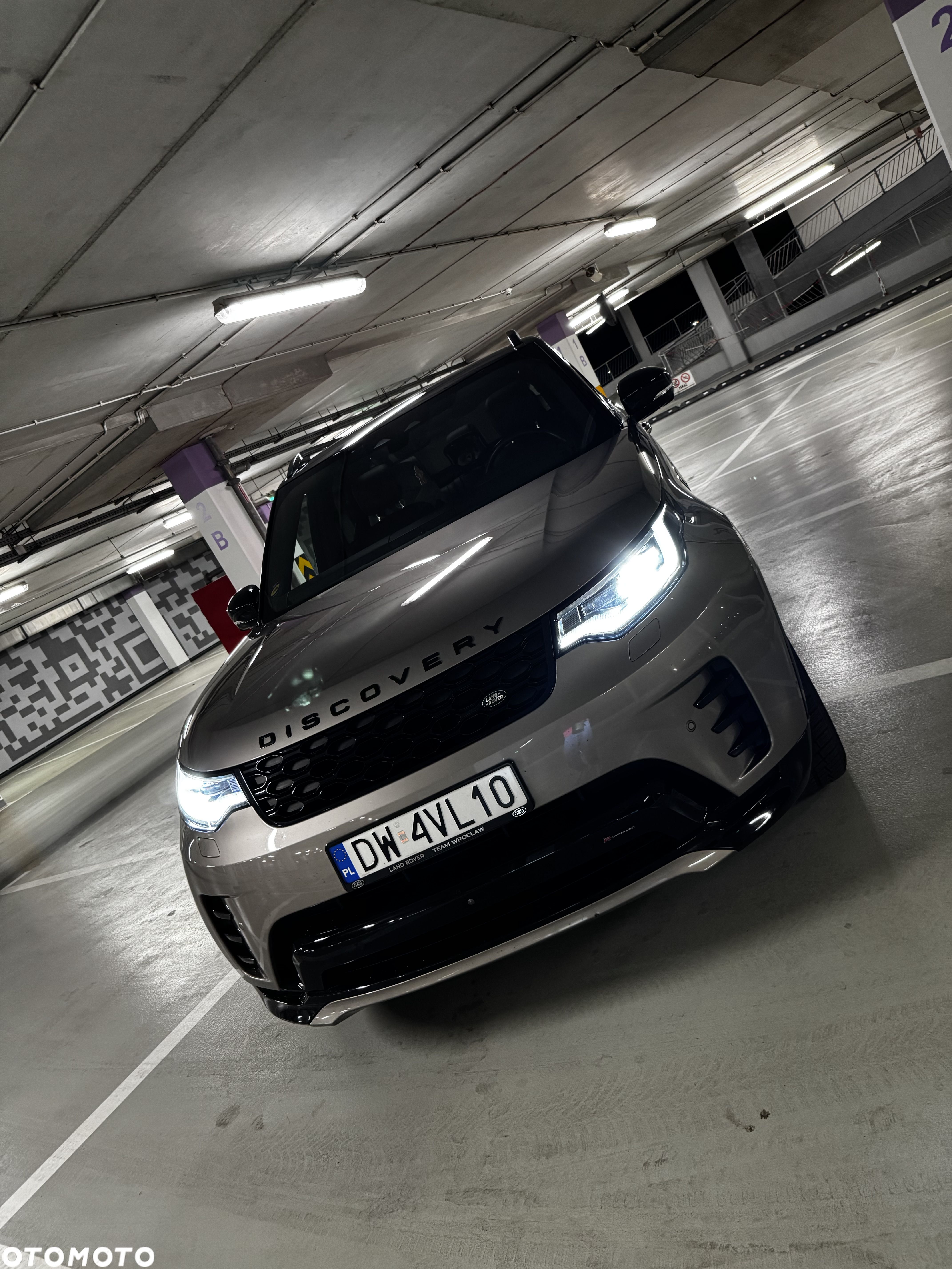 Land Rover Discovery - 1