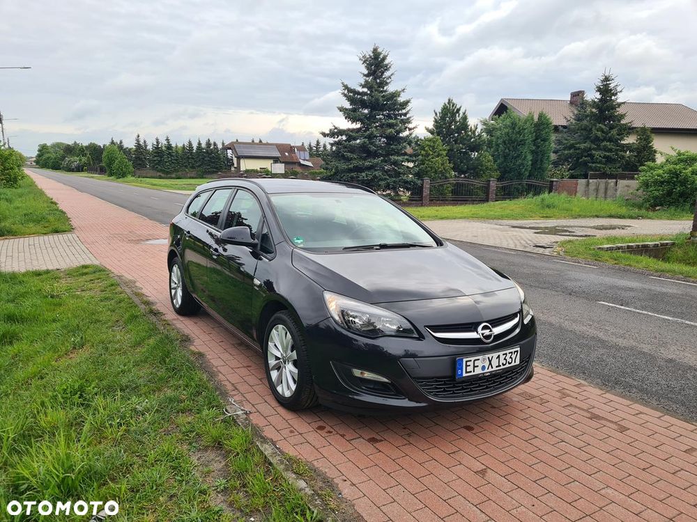 Opel Astra 1.4 Turbo - 2