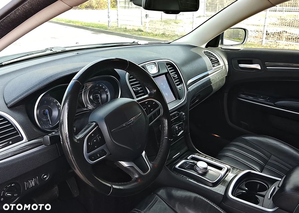 Chrysler 300 - 10