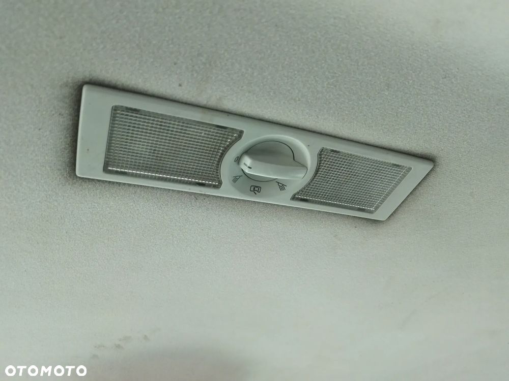 VW SHARAN I LIFT 1.9 TDI ASZ 04-10 - RADIO (8E8E) - 36