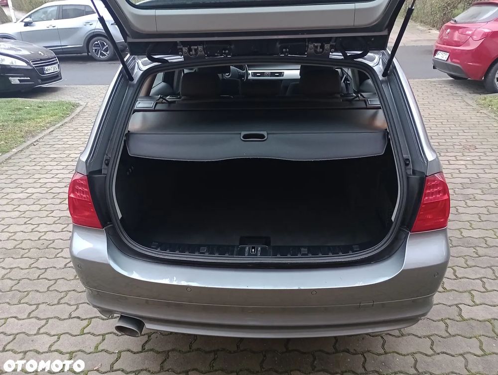 BMW Seria 3 318d DPF - 15