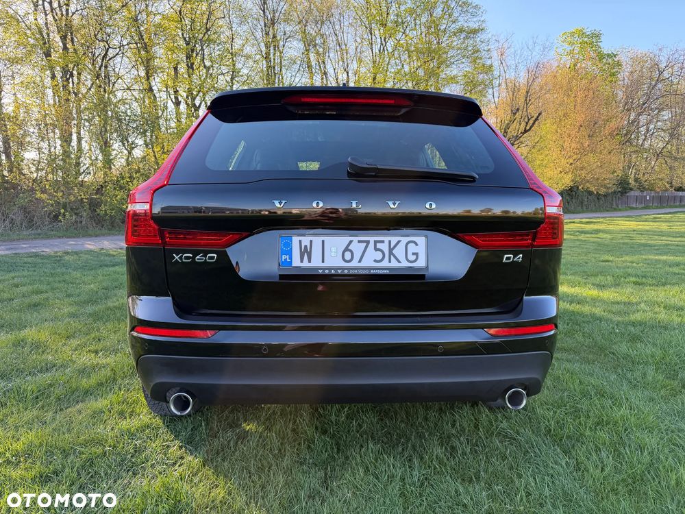 Volvo XC 60 D4 Momentum Pro - 8