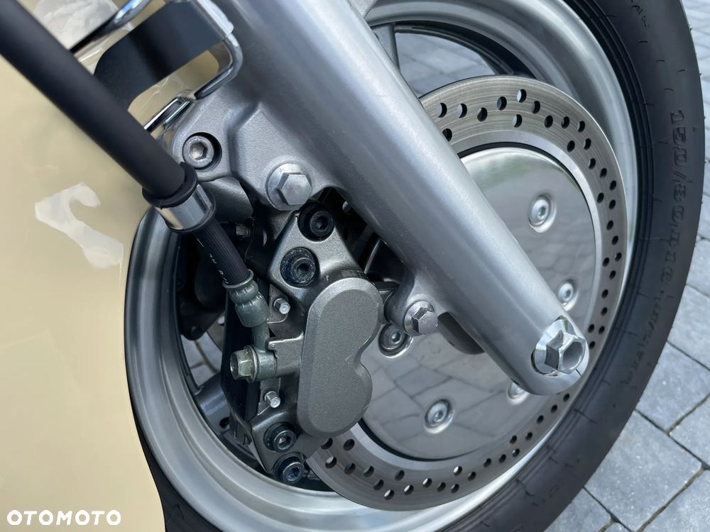Yamaha Royal Star - 8