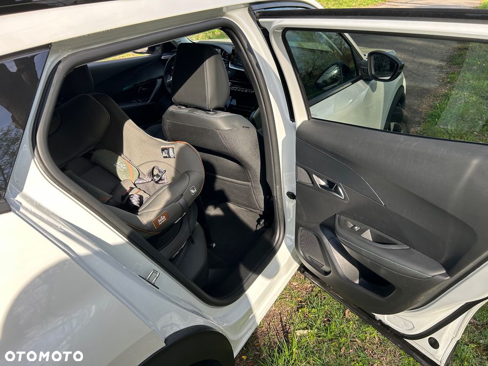 Peugeot 2008 1.2 Pure Tech GPF Allure S&S EAT6 - 12