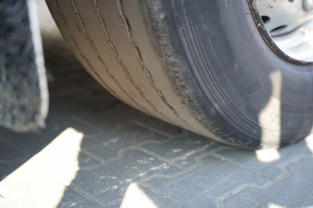 Fruehauf FIRANKA / STANDARD / MOCNA PODŁOGA SZYNA DESKA / 385/55 r22,5 / OŚ PODNOSZONA / SAF - 25