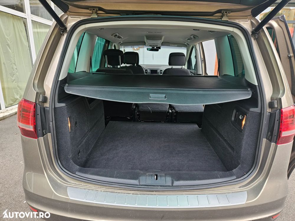 Volkswagen Sharan 2.0 TDI DSG BlueMotion Technology Highline - 9