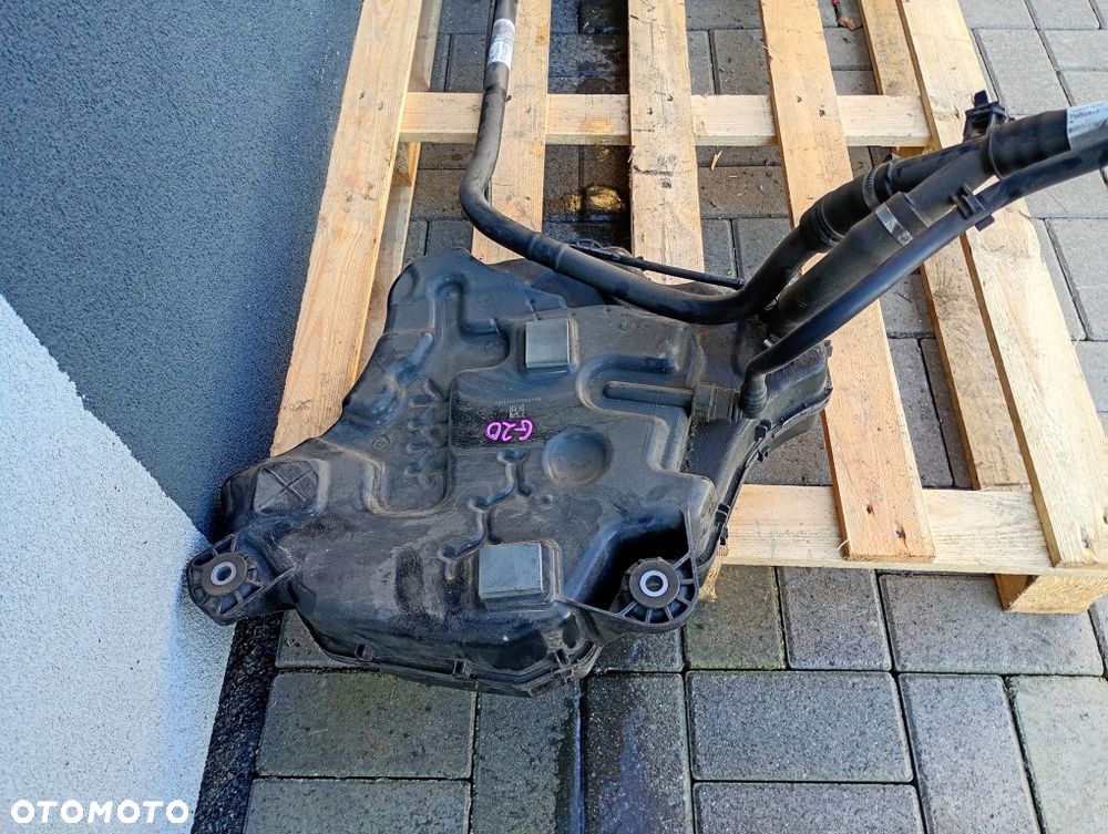 zbiornik adblue pompa przewód bmw 3 g20 g21 2.0 d 190 km 7418879 7454338 - 4