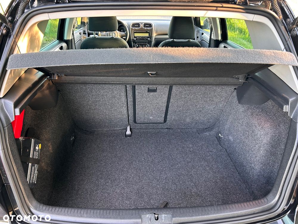 Volkswagen Golf 1.6 Comfortline - 12