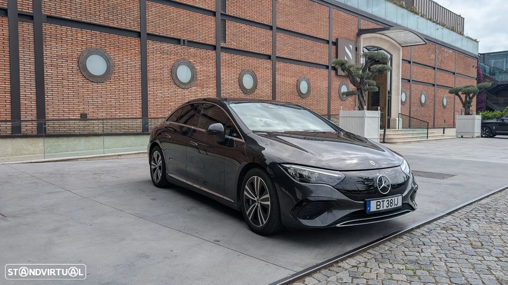 Mercedes-Benz EQE - 4