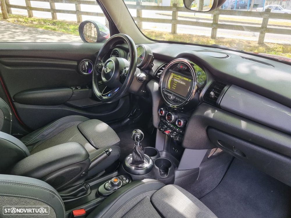 MINI 5 Portas Cooper D - 23