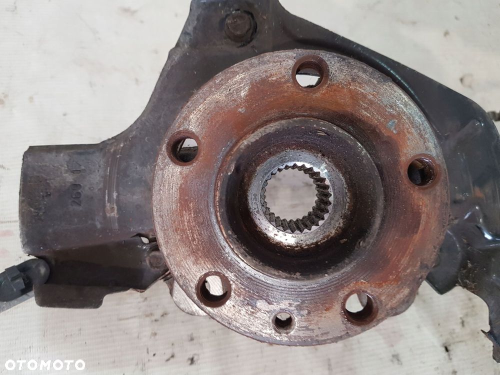 zwrotnica mcperson prawy 51936078 fiat 500l 1.3d - 4