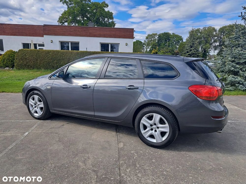 Opel Astra 2.0 CDTI DPF Automatik - 9