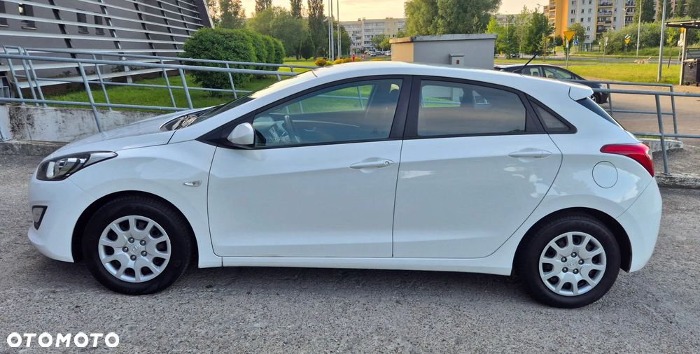 Hyundai i30 1.4 Classic + - 14