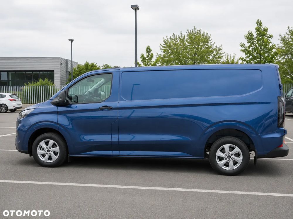 Ford Transit Custom - 11