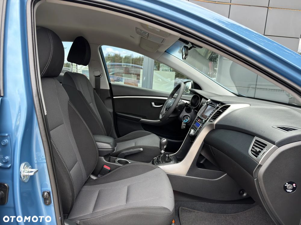 Hyundai i30 1.6 GDI Premium - 23